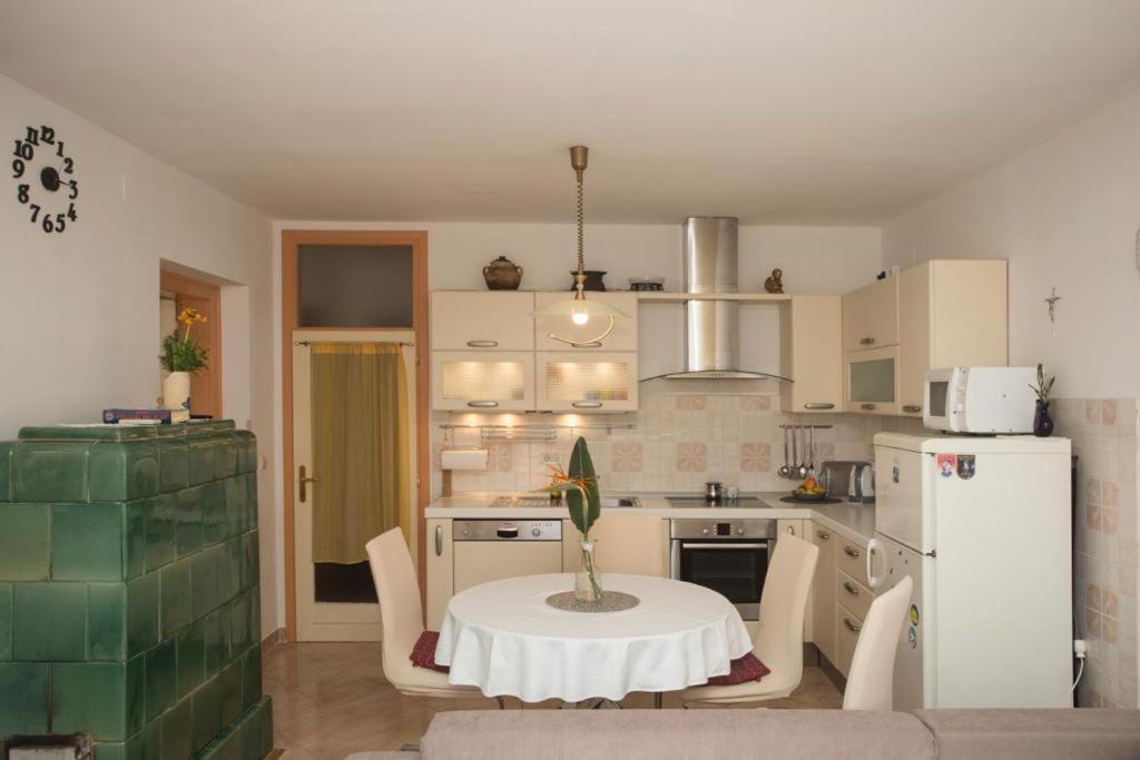 Apartments Orsula Split Eksteriør bilde